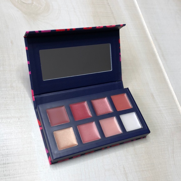 Avon True Color Beautiful Lipstick Palette - Picture 3 of 5